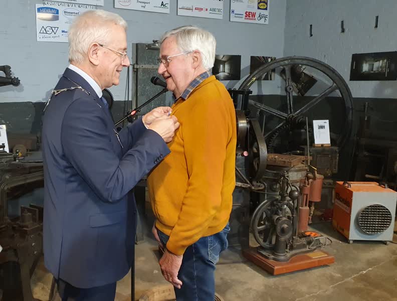 Koninklijke onderscheiding Piet van der Poel